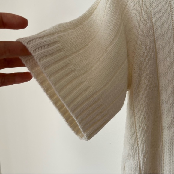 Uniqlo White Cream Cableknit Wool Blend Short Sleeve Turtleneck Sweater - Picture 8 of 9